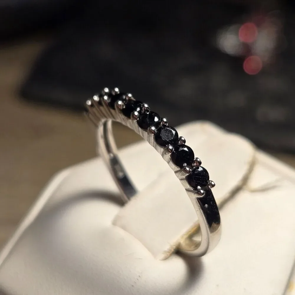 Black Stone Sparkly Stacker vintage sterling silver ring sz 8